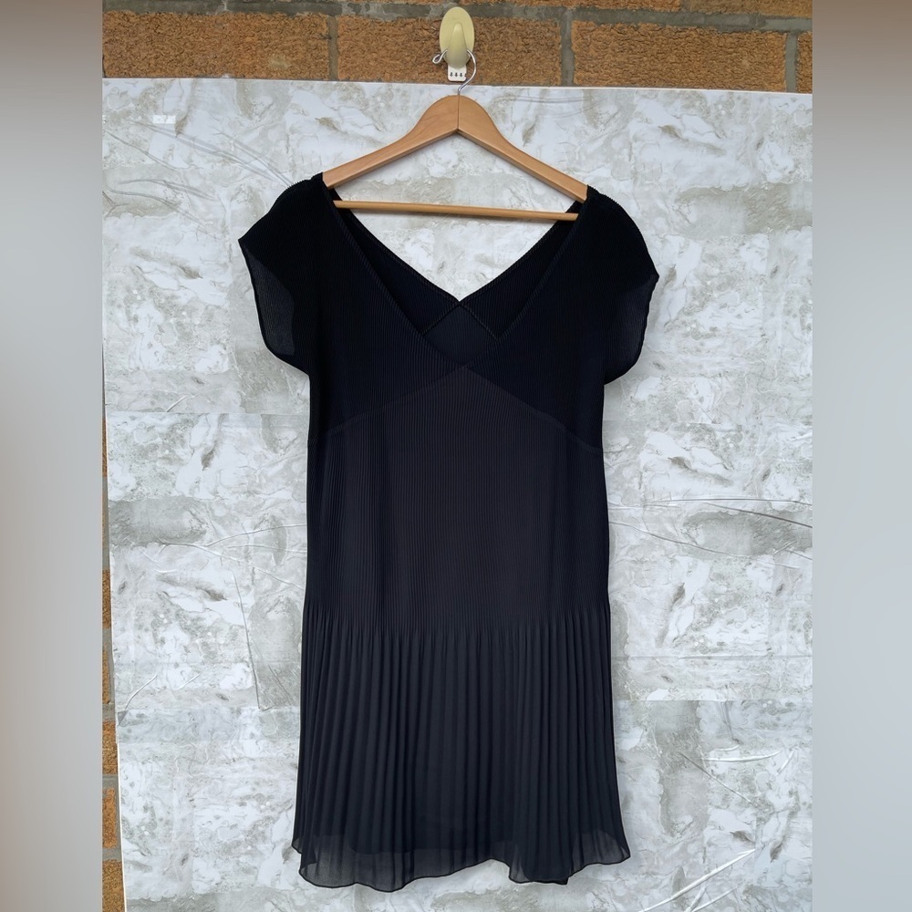 Vivienne Tam Black Pleated Dress size 3/Large